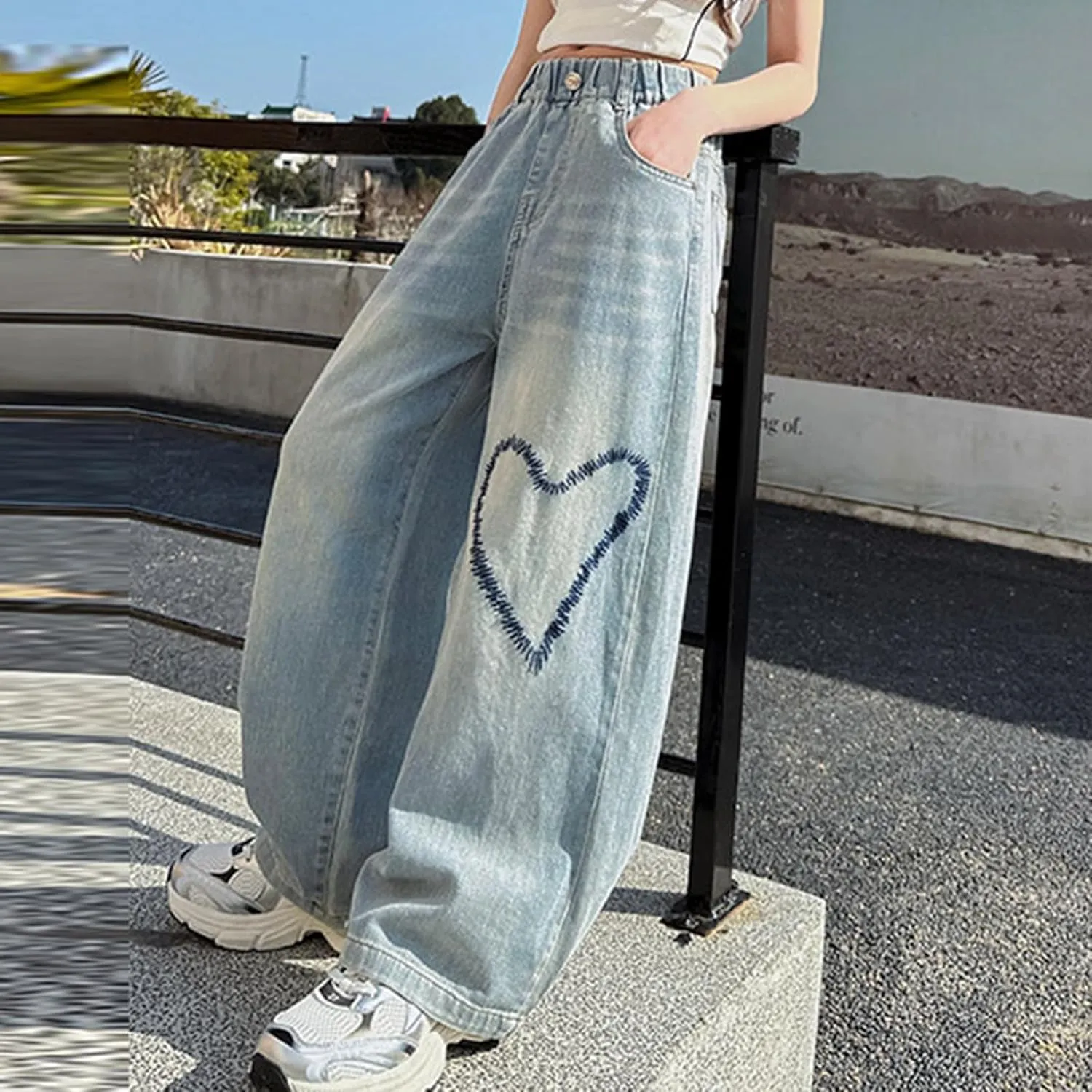 Girls Wide Leg Jeans Denim Elastic Wasit Mushroom Applique Y2k Street Pants Fashion Baggy Straight Trousers Kids Clothes