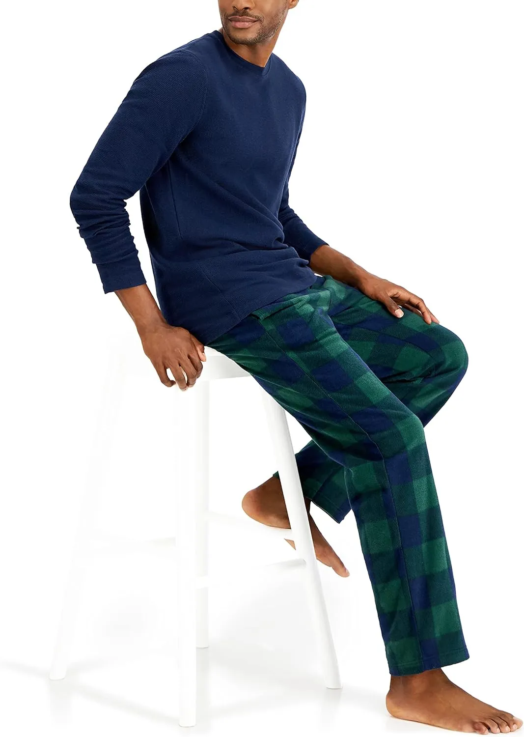 Hanes Men's Tagless Two-Piece Micro-Fleece Pajama Set