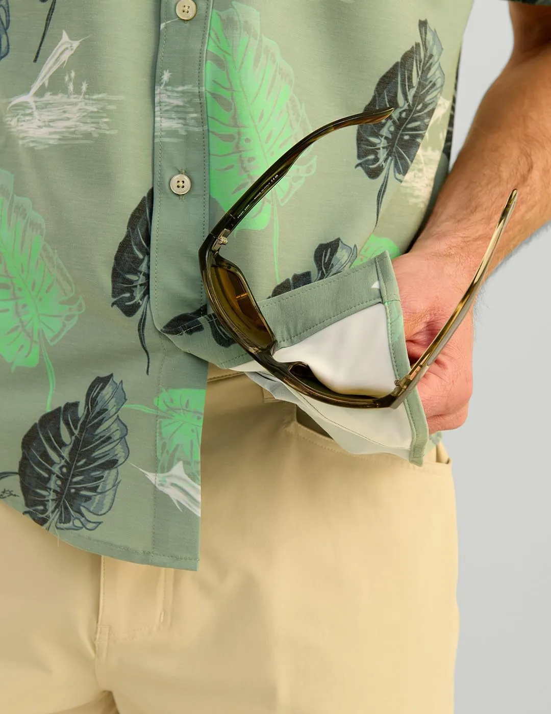 HUK Men's Kc Scott Patterned Kona, Performance Button Down Shirt