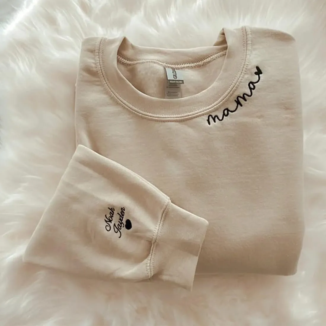 IZI POD Personalized Embroidered Mama Sweatshirt, Mama Sweatshirt, Custom Sleeve Embroidered Sweatshirt for Christmas