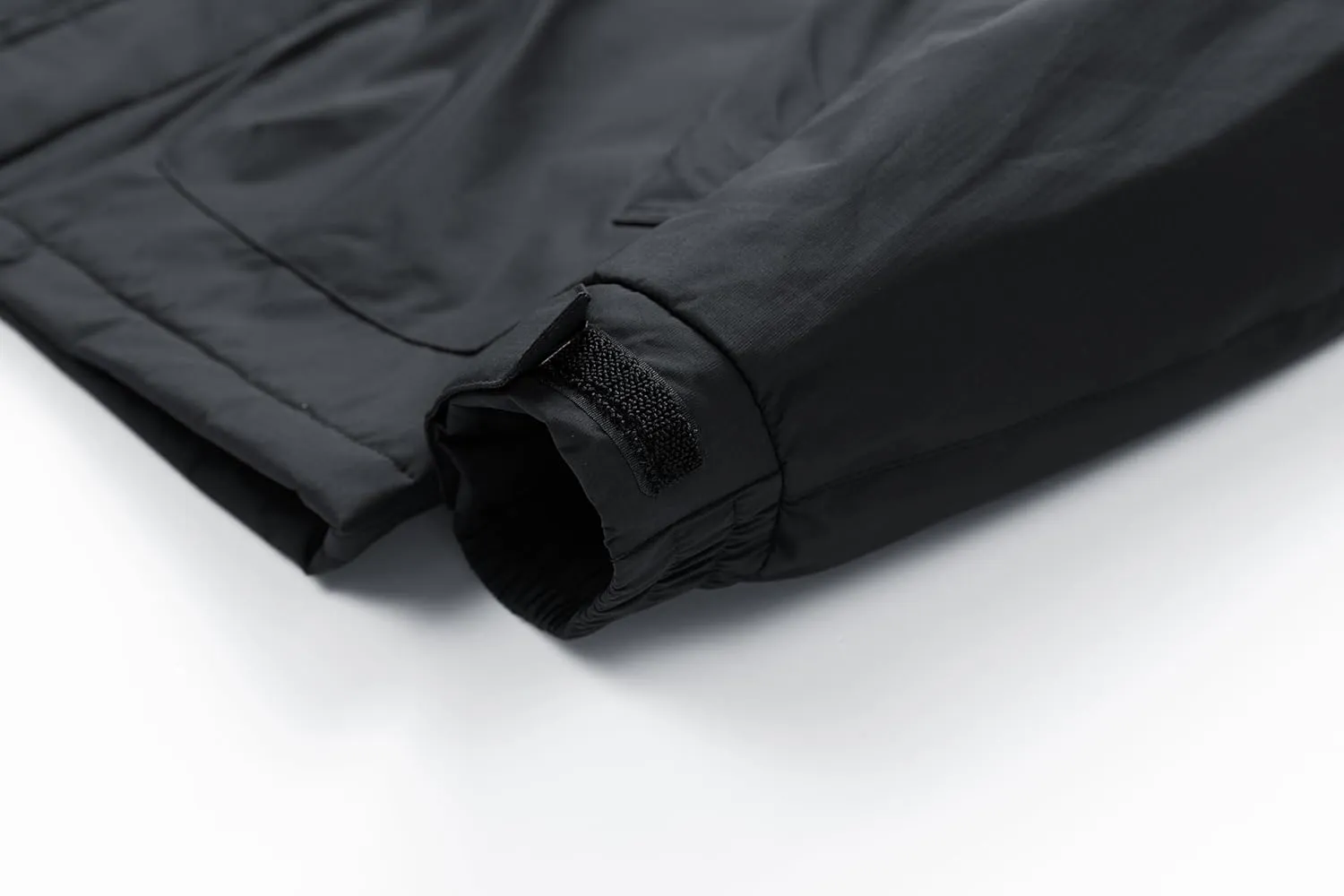 Men's Mountaineering Warm Winter Jacket Hooded Warm Removable Jacket Multi-Pocket Rain Jacket