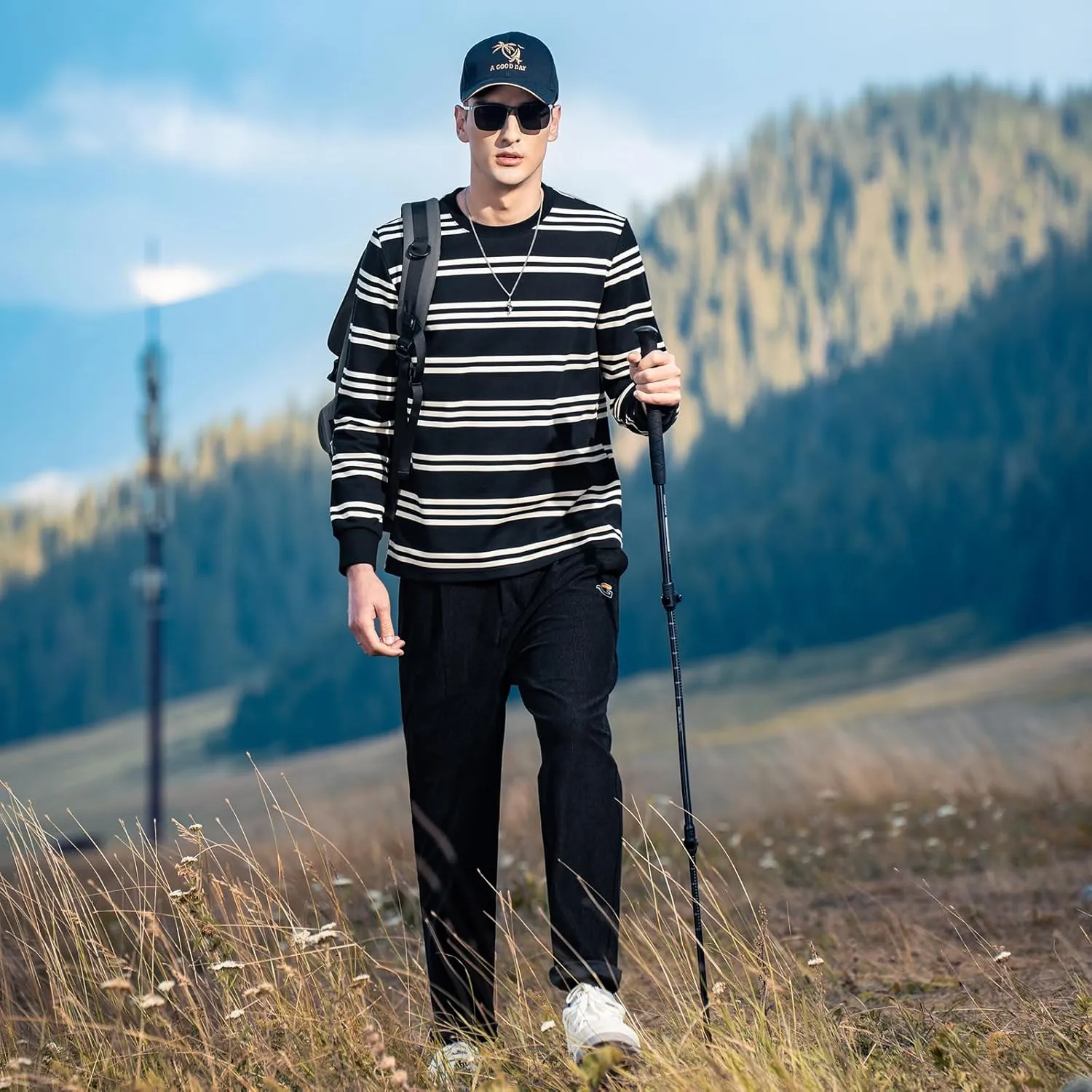 Men's Striped Long Sleeved T-Shirt, Casual Round Neck Long Sleeved Top, Regular-Fit Daily Striped T-Shirt Basic Style