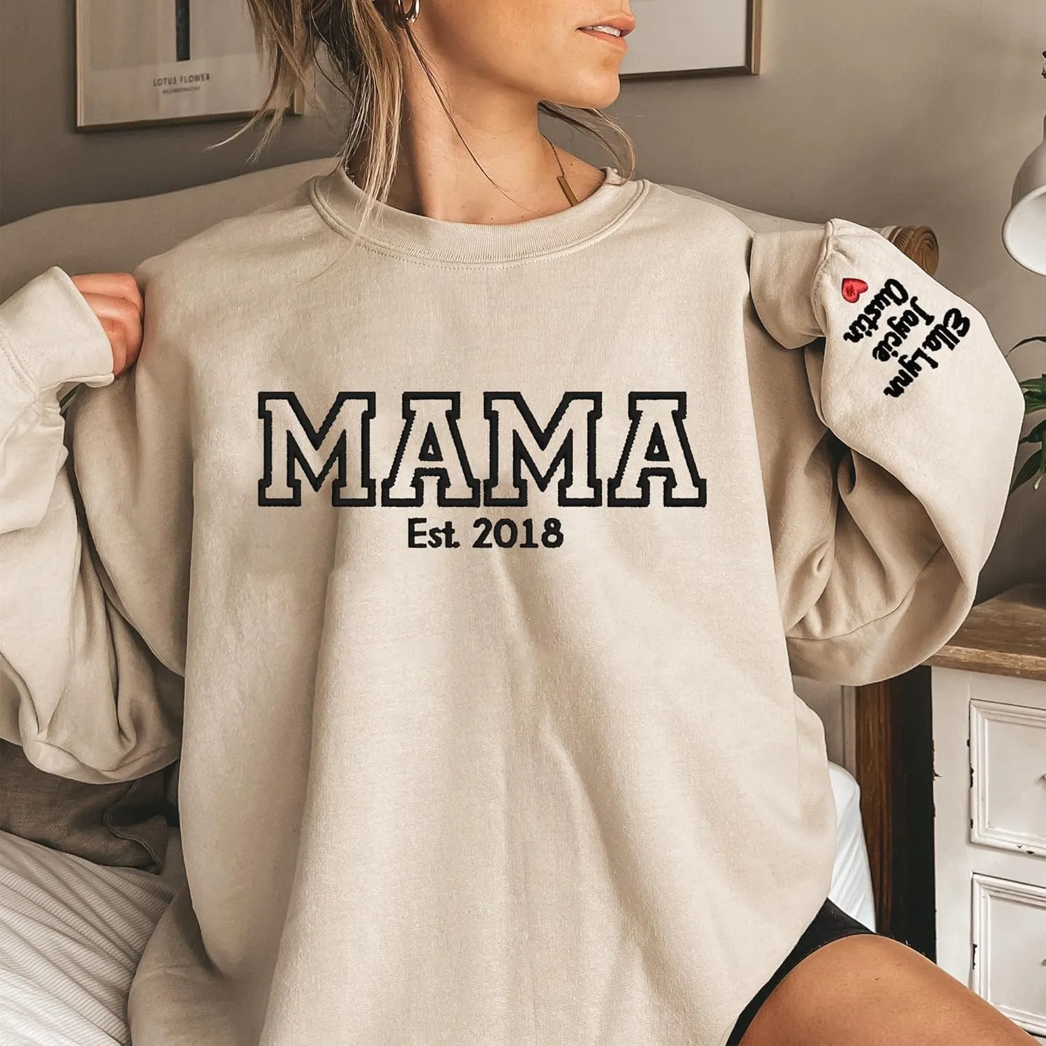 NAZENTI Custom Embroidered Sweatshirt for Grandma, Personalized Mom Embroidered Sweatshirt, Grandma EST Crewneck