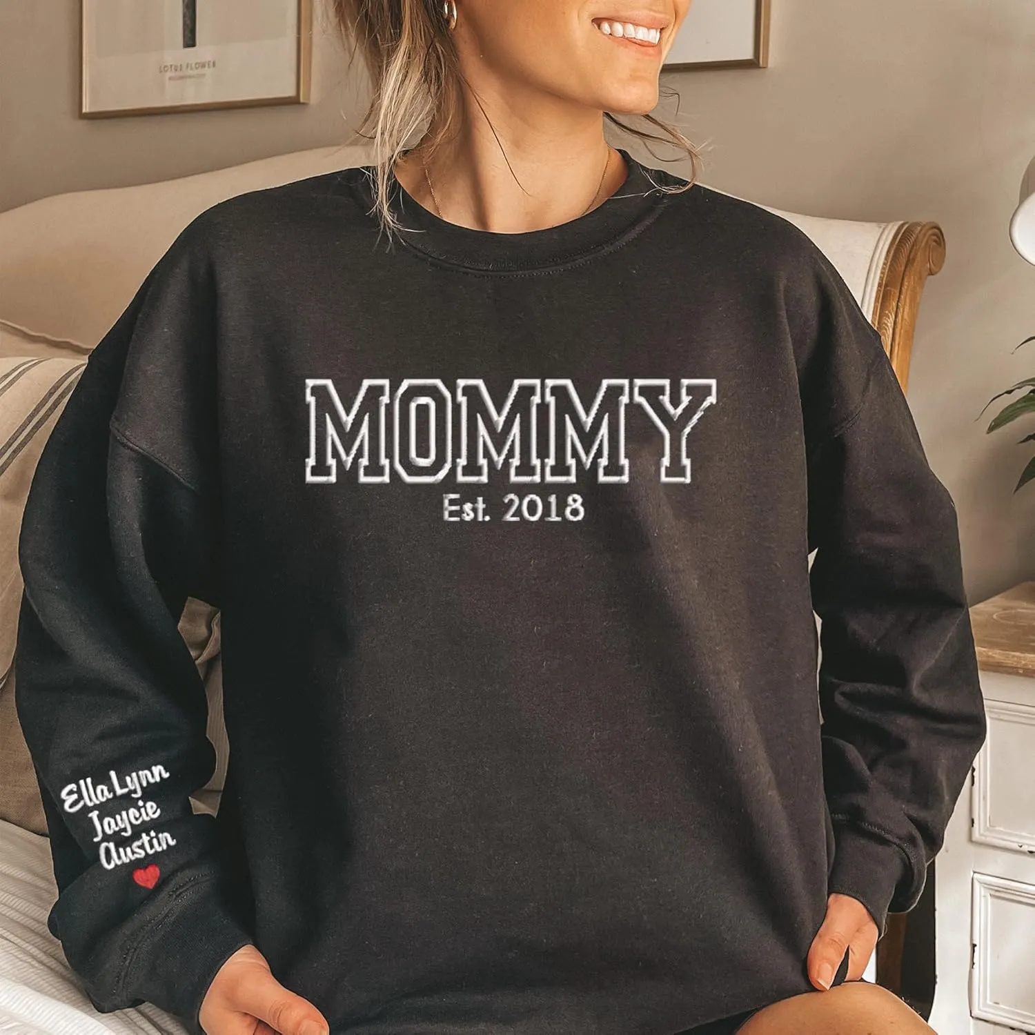 NAZENTI Custom Embroidered Sweatshirt for Grandma, Personalized Mom Embroidered Sweatshirt, Grandma EST Crewneck