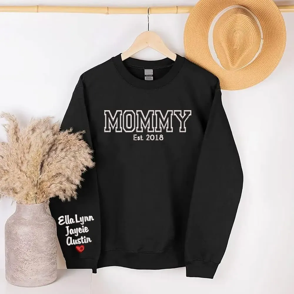 NAZENTI Custom Embroidered Sweatshirt for Grandma, Personalized Mom Embroidered Sweatshirt, Grandma EST Crewneck