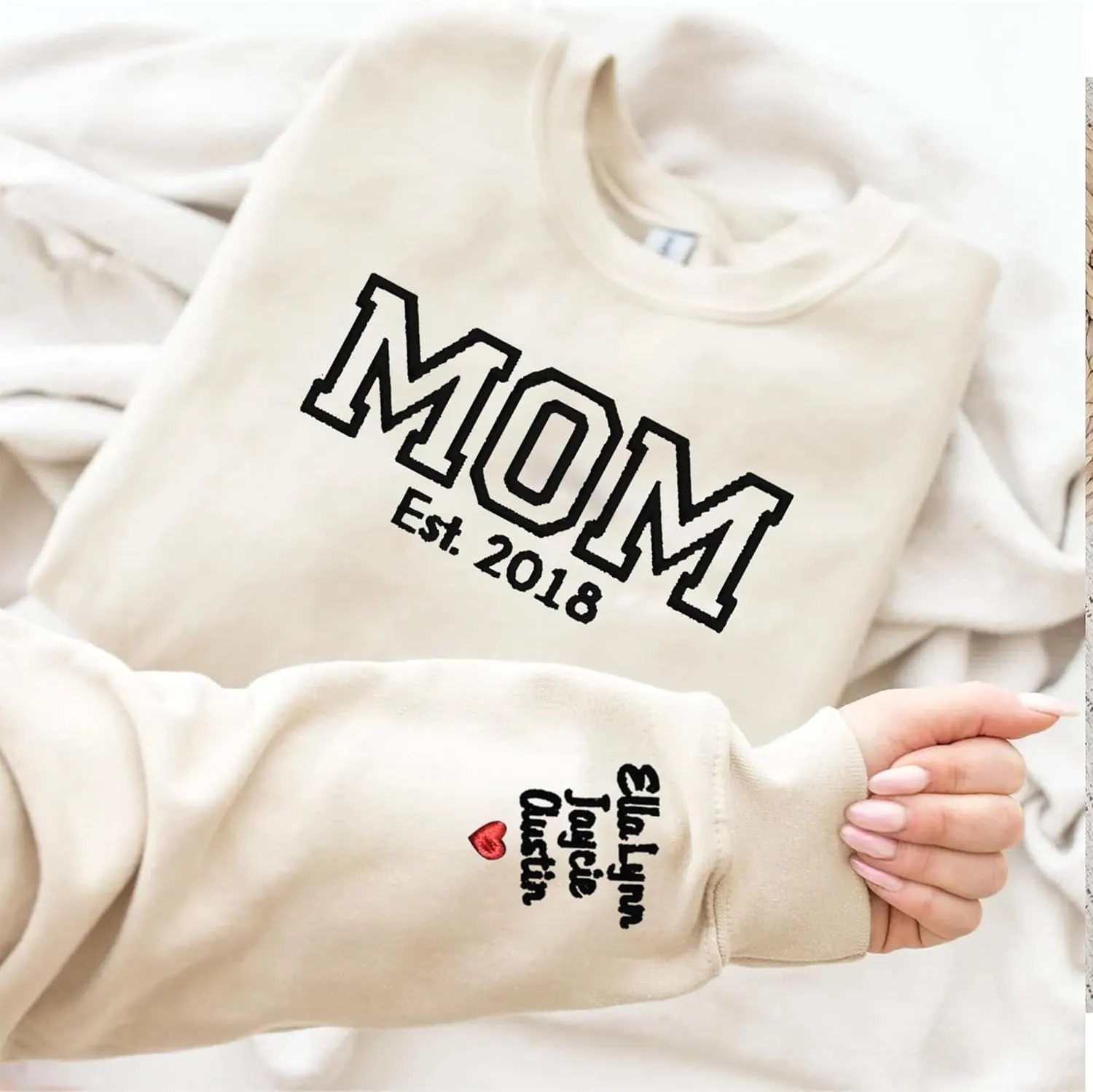 NAZENTI Custom Embroidered Sweatshirt for Grandma, Personalized Mom Embroidered Sweatshirt, Grandma EST Crewneck