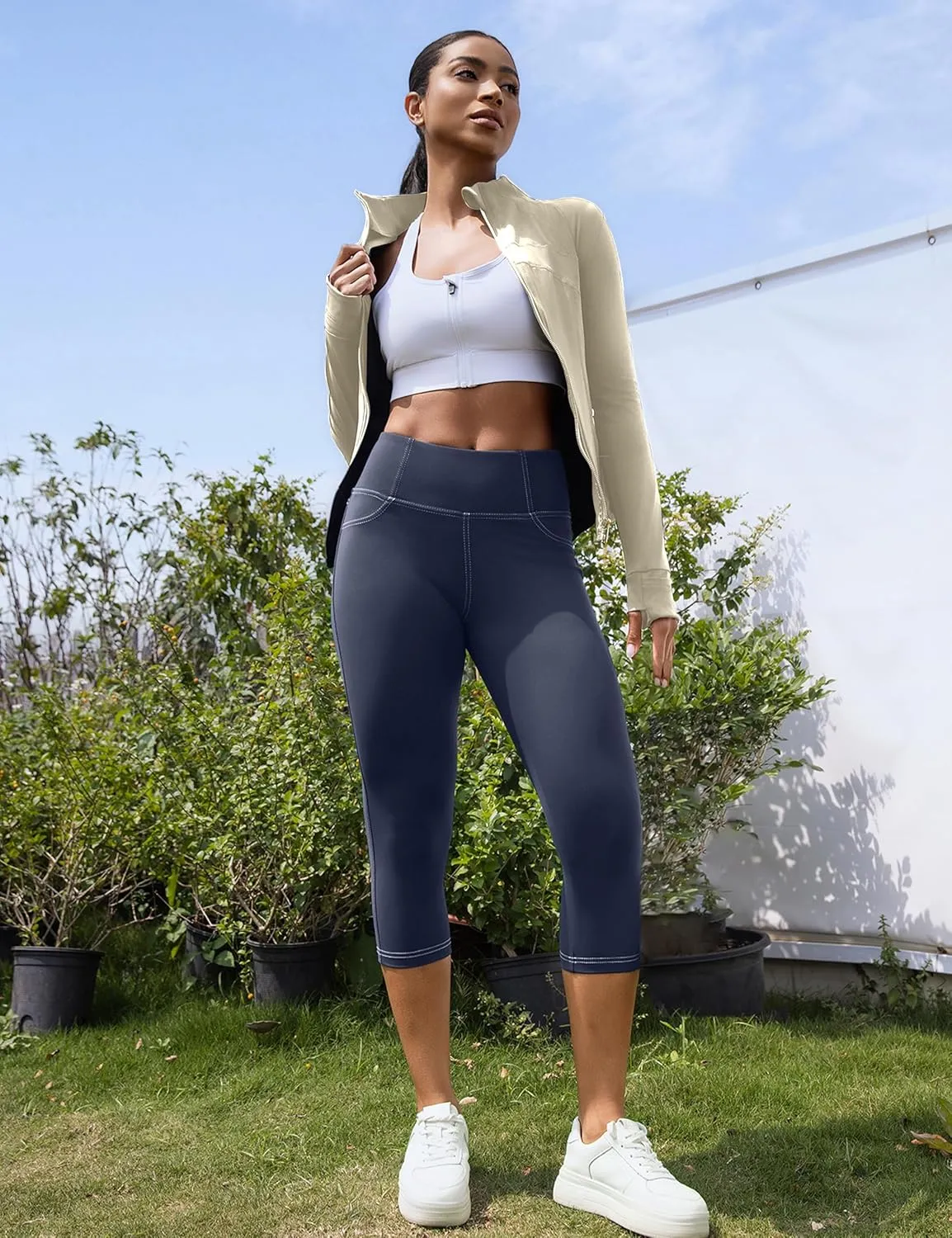 VOOVEEYA Capri Leggings for Women, High Waisted Yoga Pants with Back Pockets Crop Workout Capris Pants