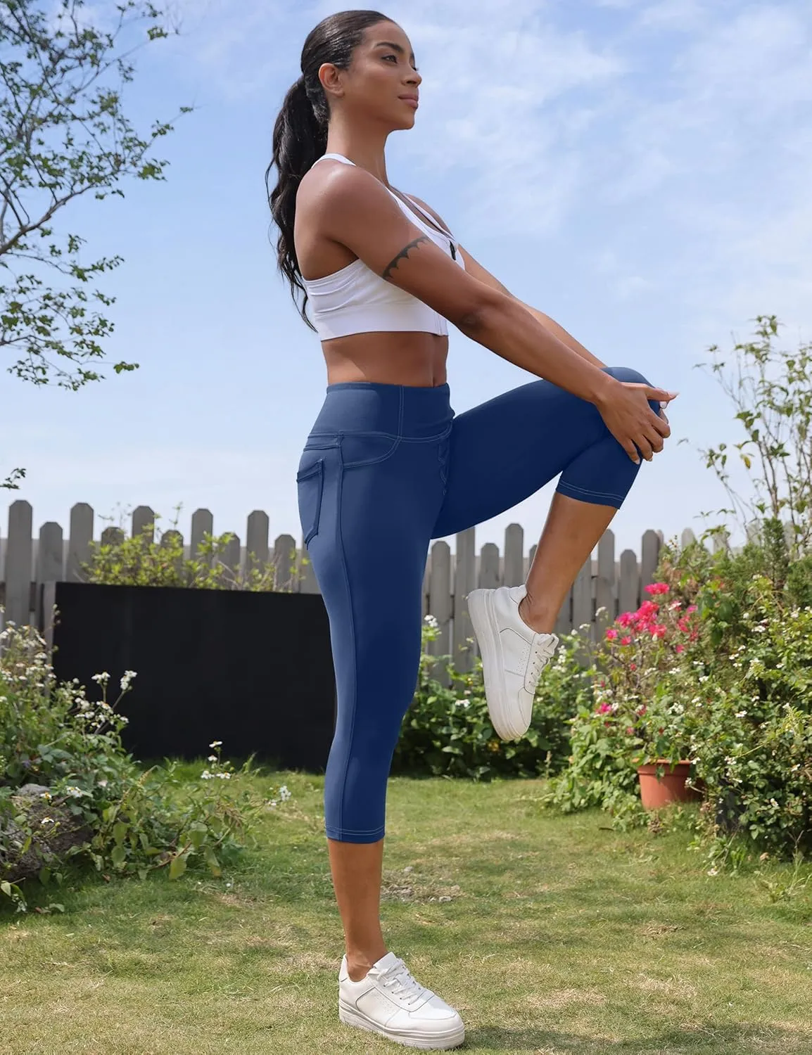 VOOVEEYA Capri Leggings for Women, High Waisted Yoga Pants with Back Pockets Crop Workout Capris Pants