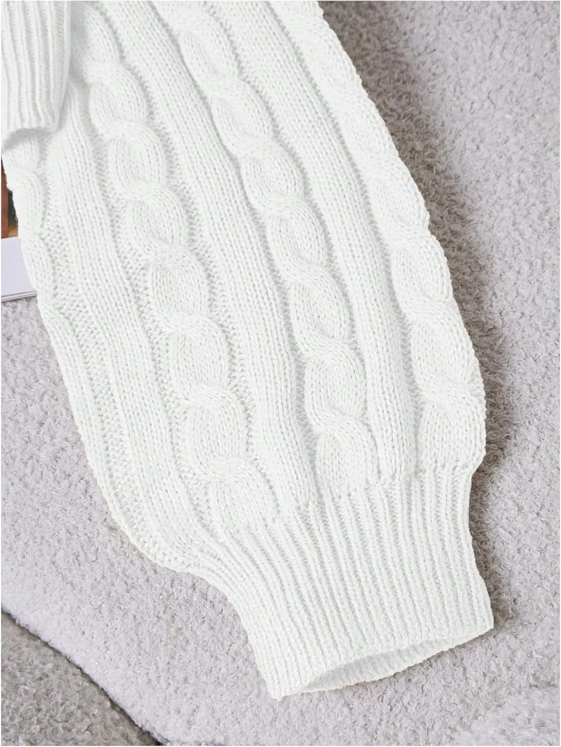 Women's Cable Knit Crop Sweater Crewneck Long Sleeve Basic Knit Pullover Tops