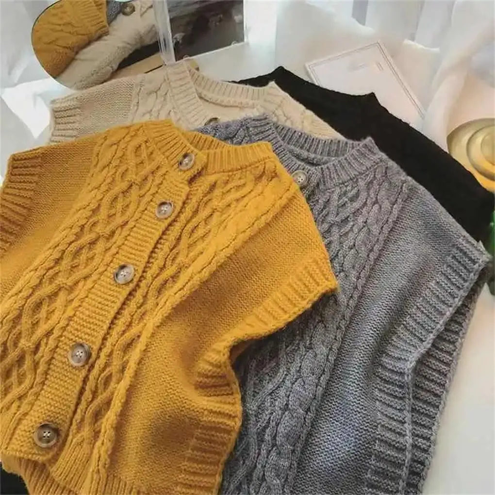 Women's Chunky Cable Knit Sweater Vest Button Down V-Neck Sleeveless Crop Knit Top