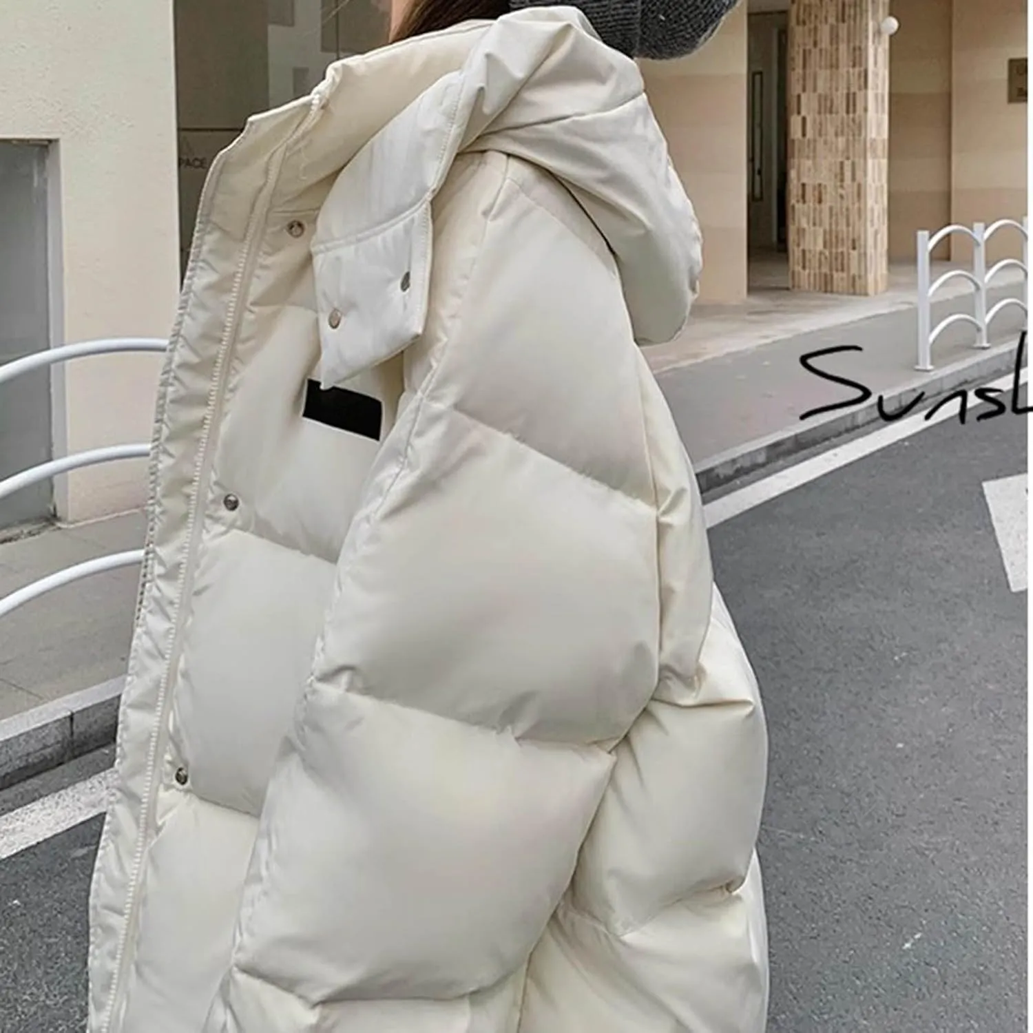 Womens Winter Hooded Puffer Jacket Casual Loose Warm Down Coats with Pocket Thickened Cute Warm Outerwear